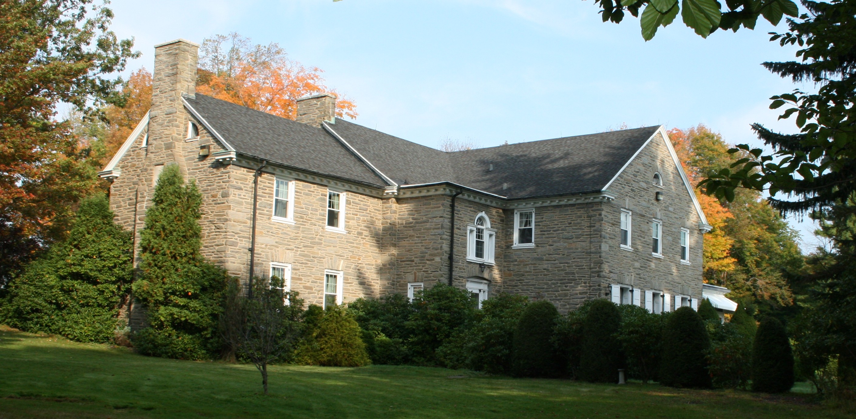 Covington Township Municipal Office, Moffat Estate Covington Township